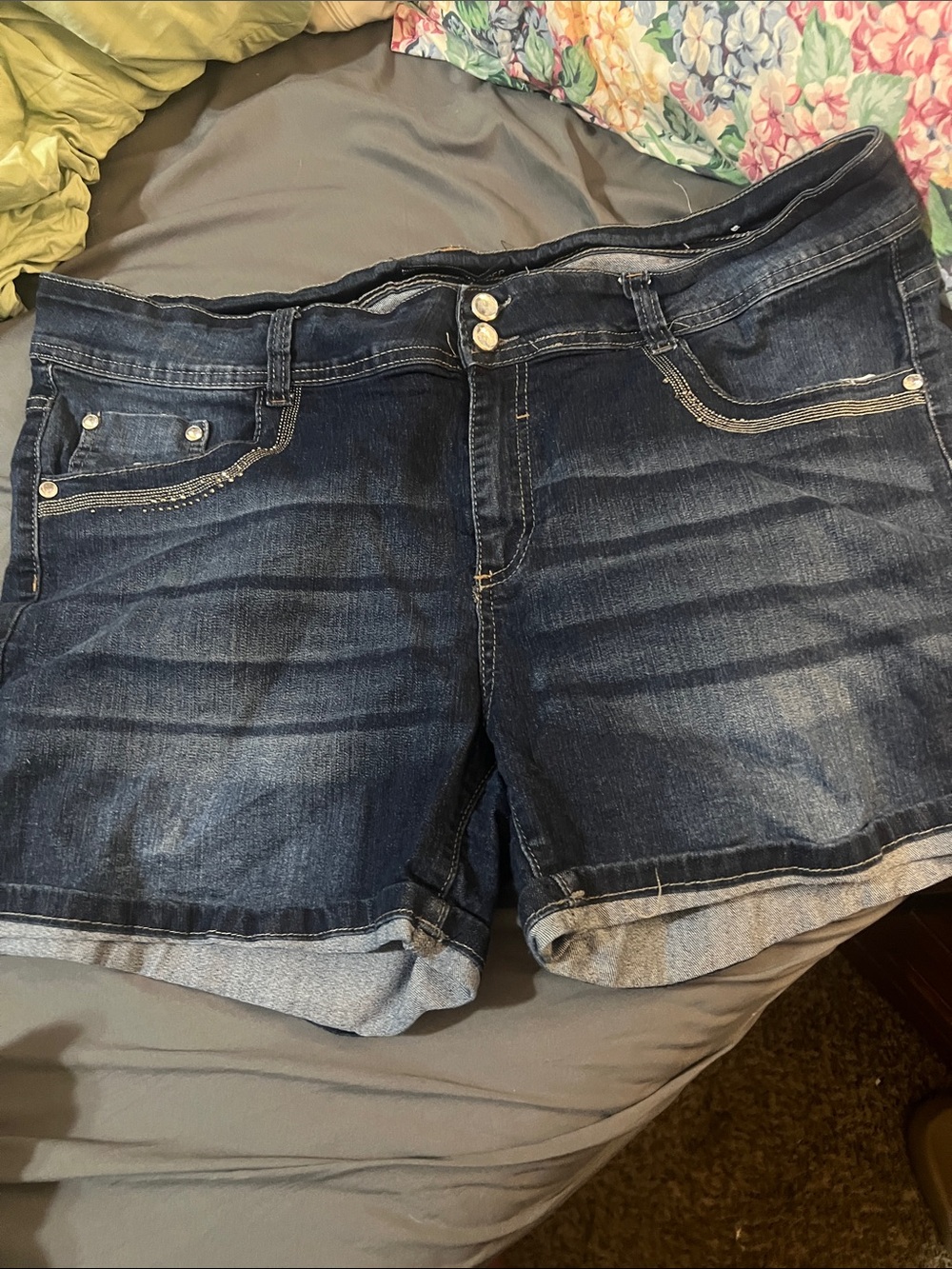 Women's Dark Blue Denim Rolled-Hem Jean Shorts
